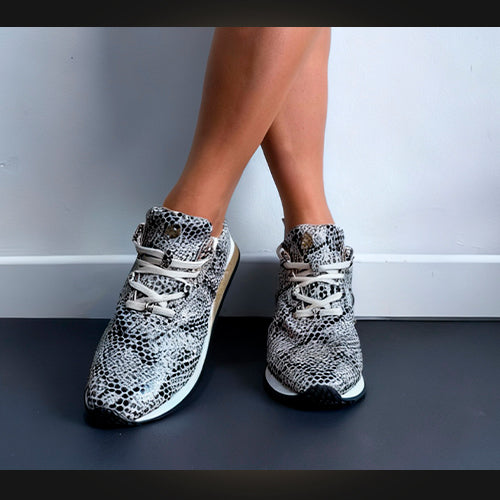 GG Piera – Sneaker Confort Serpiente Chic (Snake Print)